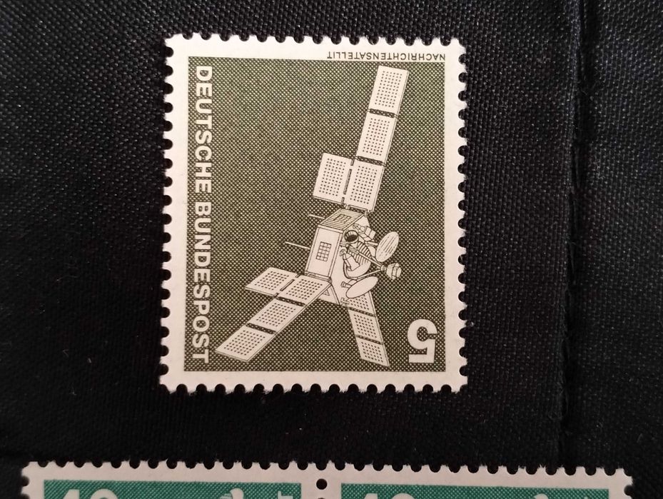 Znaczki, Niemcy, kosmos, satelita.