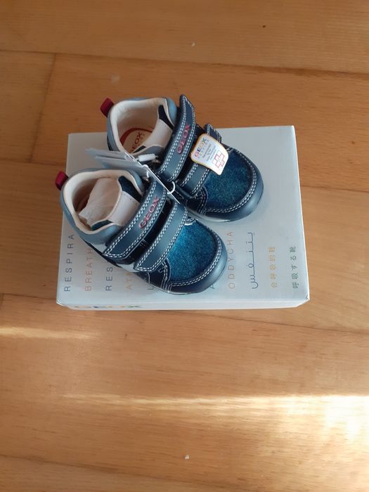 Sapatos menino geox 20