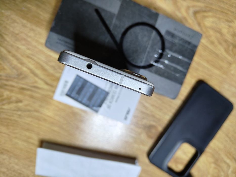 Asus zenfone 9 8/128