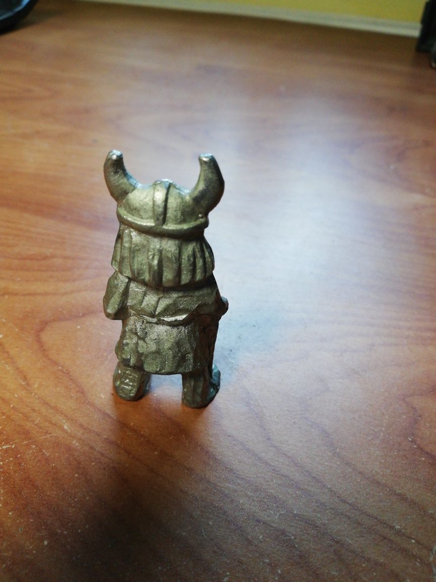 Cynkowa mini figurka Wikinga