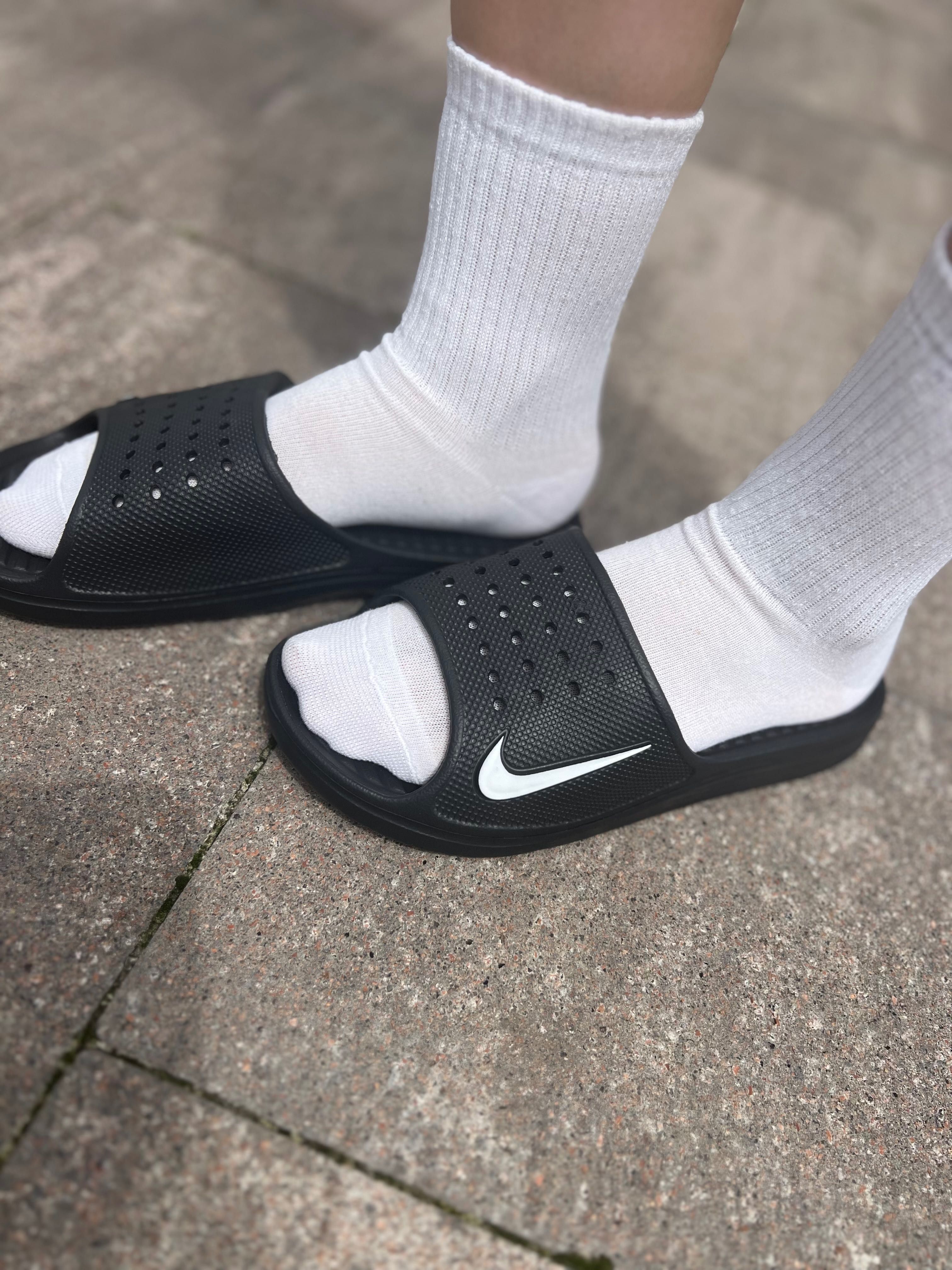 Тапочки чоловічі Nike чорні 41-44