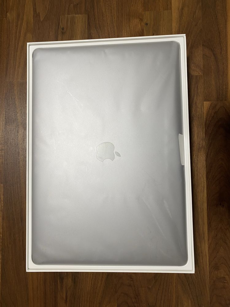 Apple Macbook Pro 15” 2018