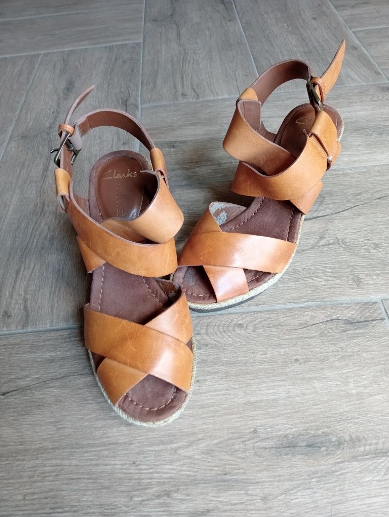 Sandały Clarks 37