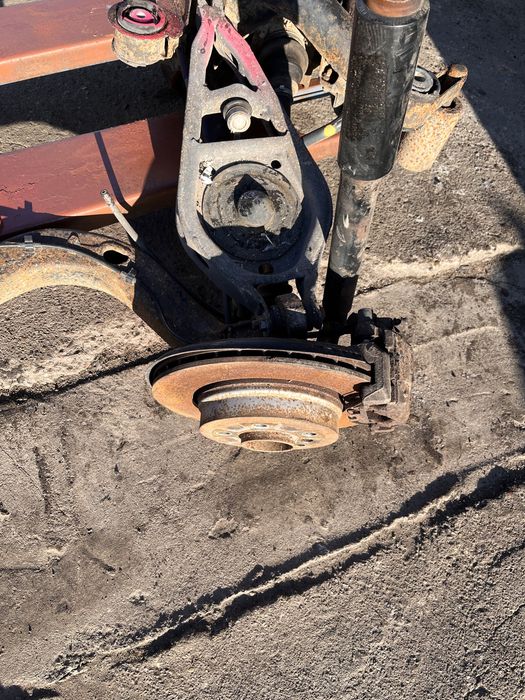 Bmw x3 e83 lift zawieszenie tylnie kompletne