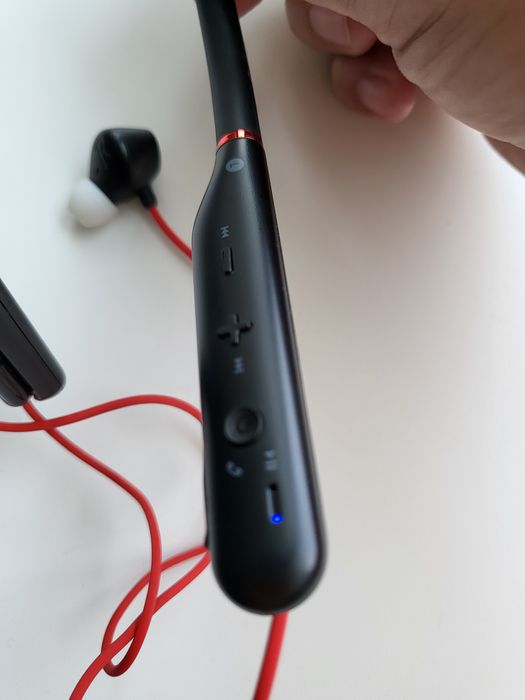 Bluetooth гарнітура 1more