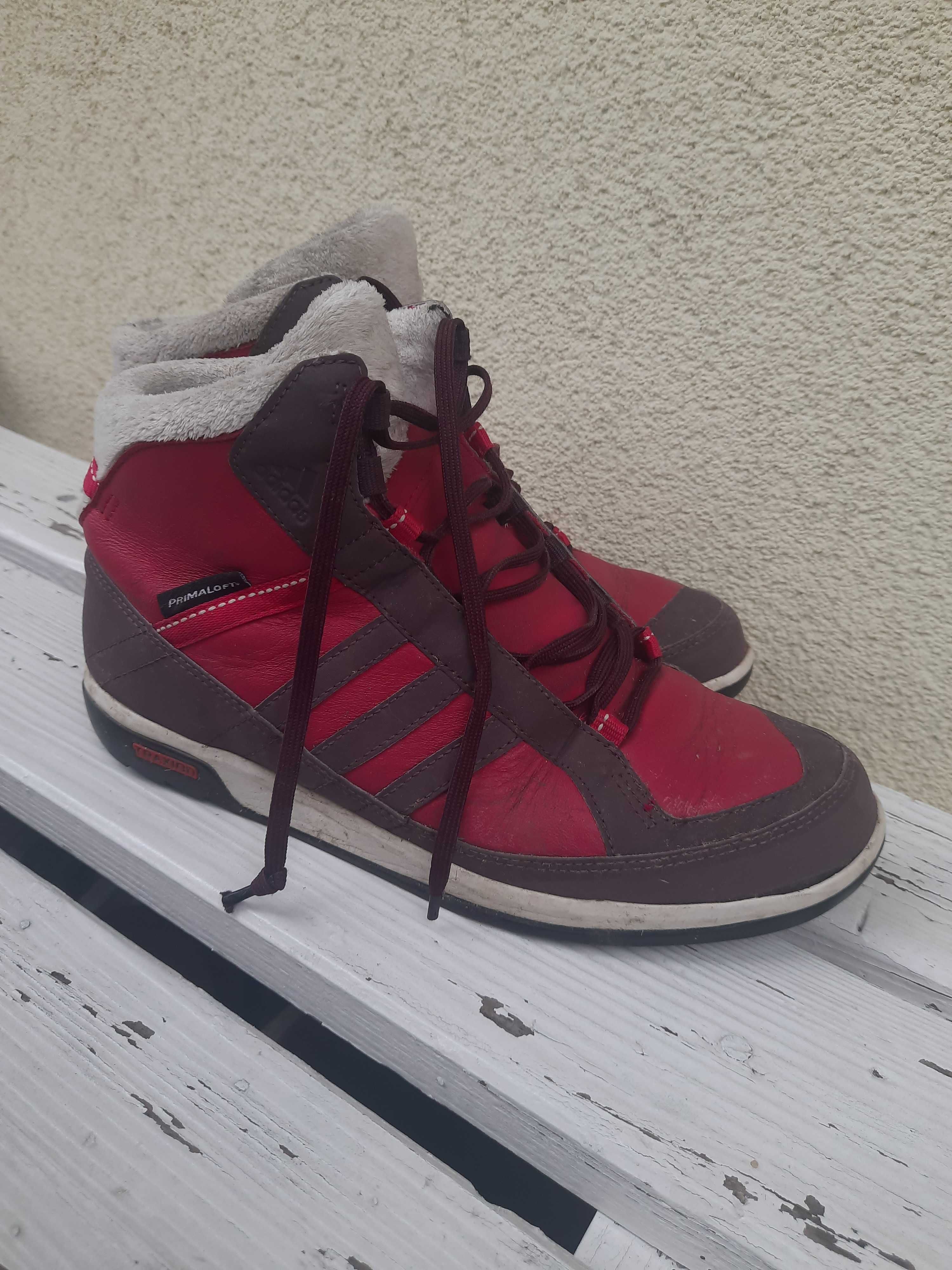 Buty Adidas Traxion r. 40