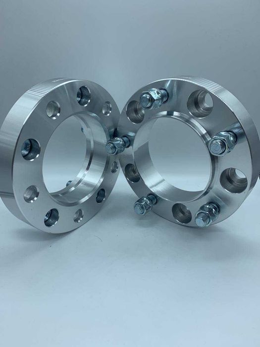 Проставки для расширения сквозные и адаптеры под болты и шпильки