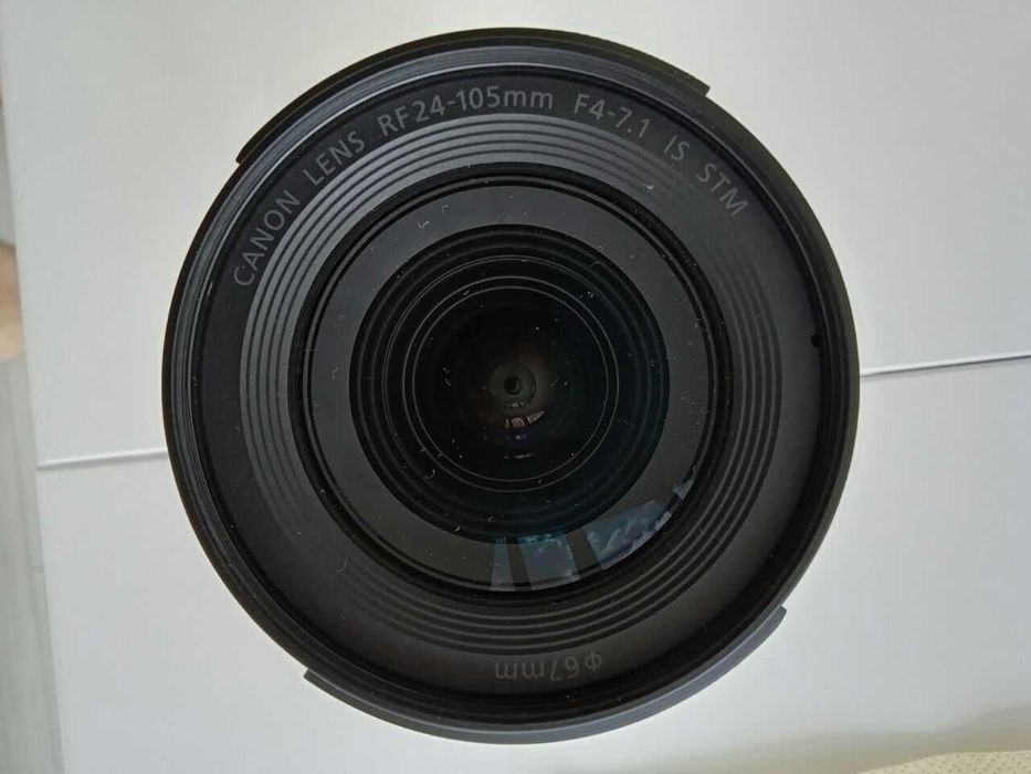 Об'єктив Canon RF 24-105mm F4-7.1 IS STM
