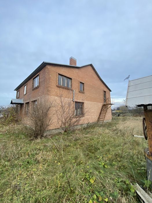 Будинок під комерцію