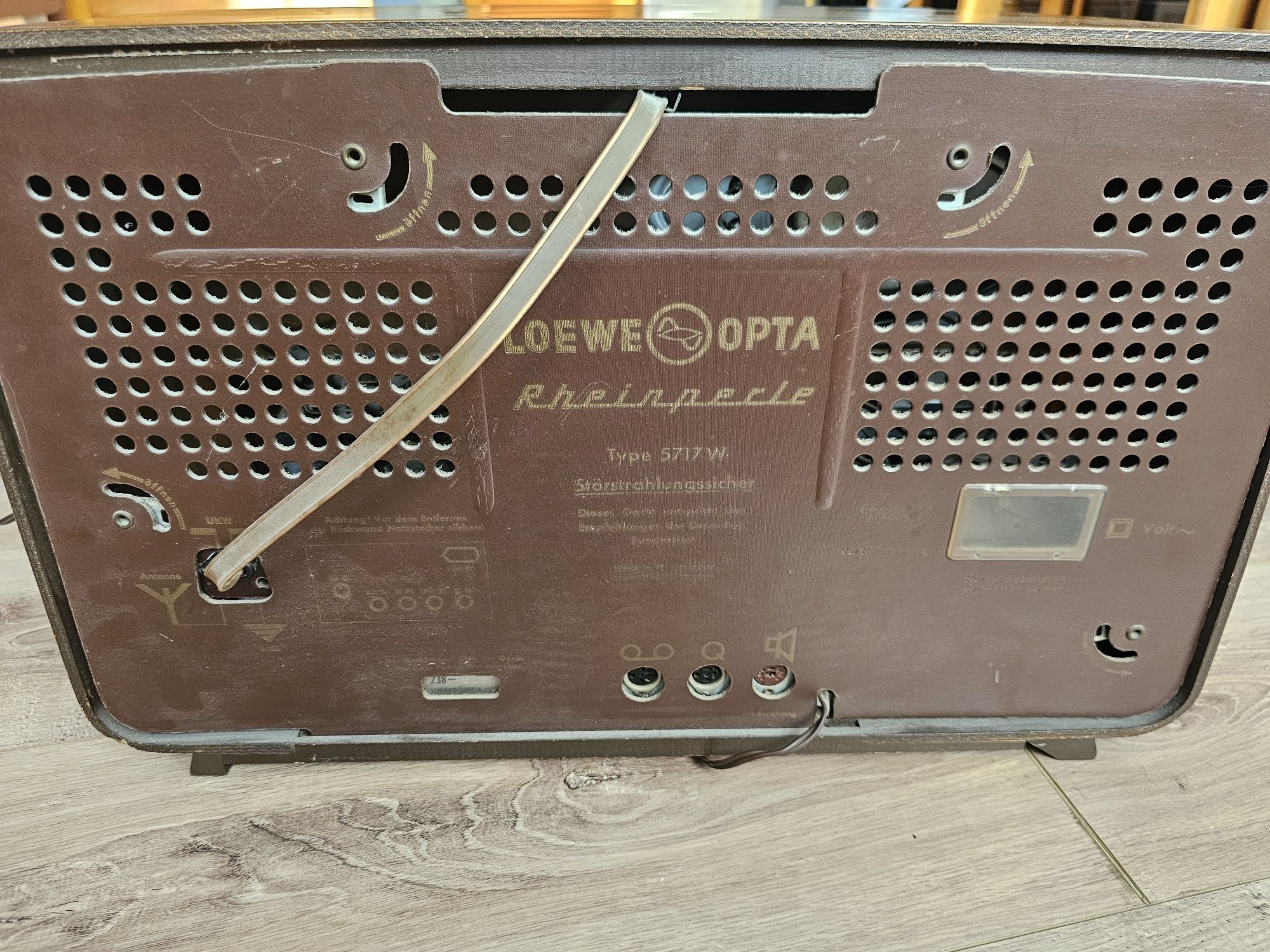 Loewe opta rheinperle 5717 W radio lampowe