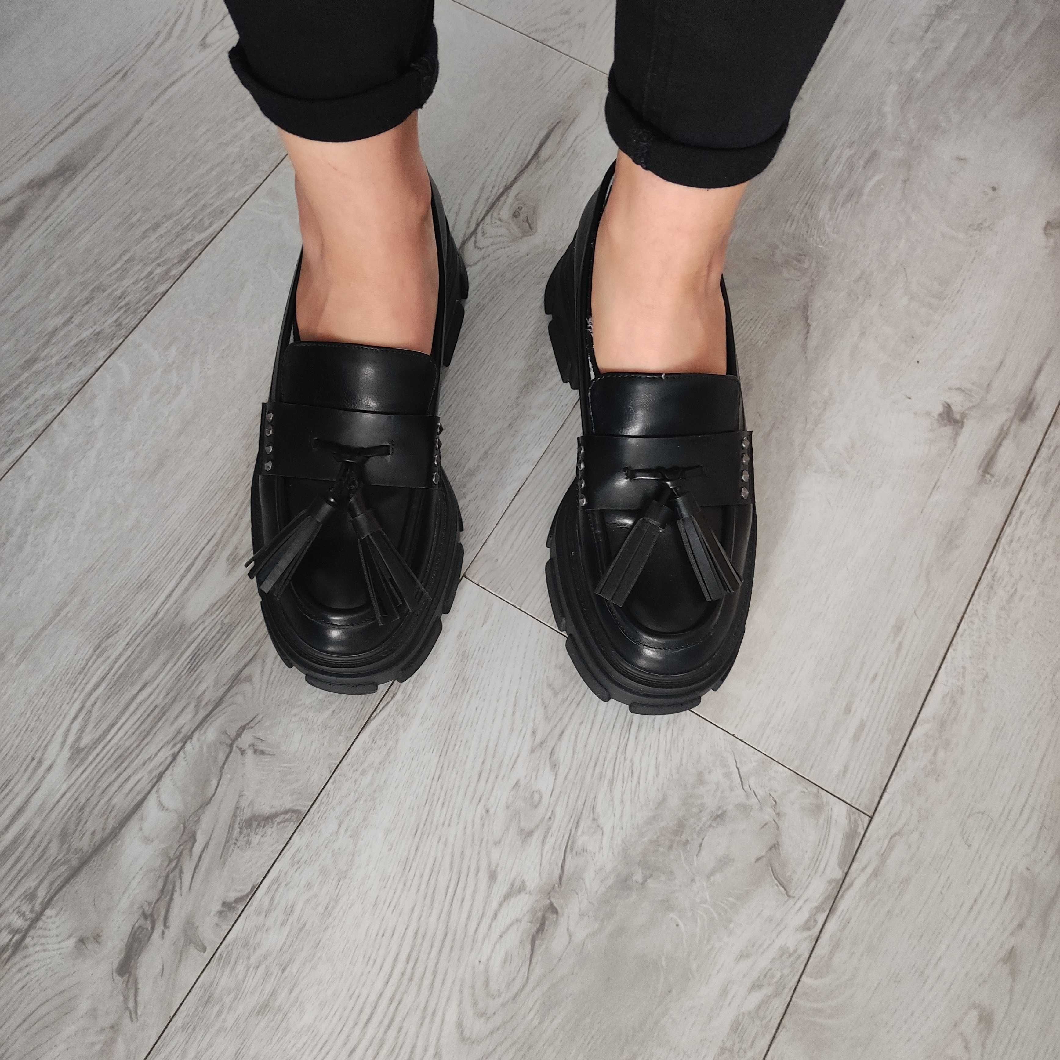 Stradivarius r 39 buty lordsy mokasyny na grubej podeszwie