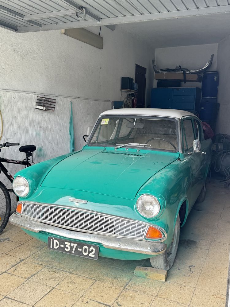 Ford Anglia - Classico