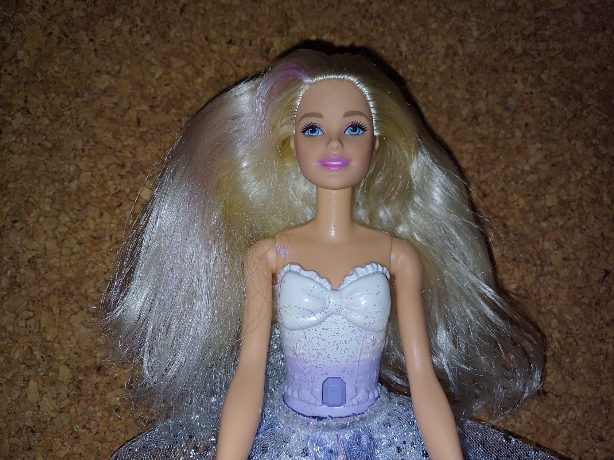 Barbie Dreamtopia Princesa floco de neve.
Mattel.