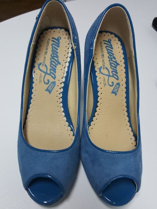 Sapatos Novos Mustang