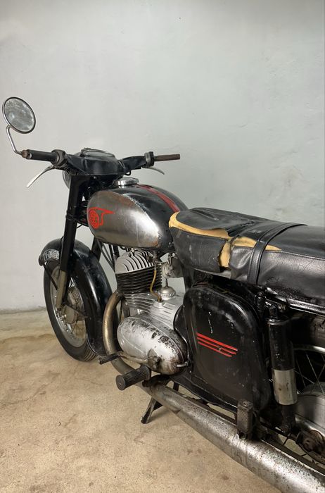 Jawa CZ 175 - completa