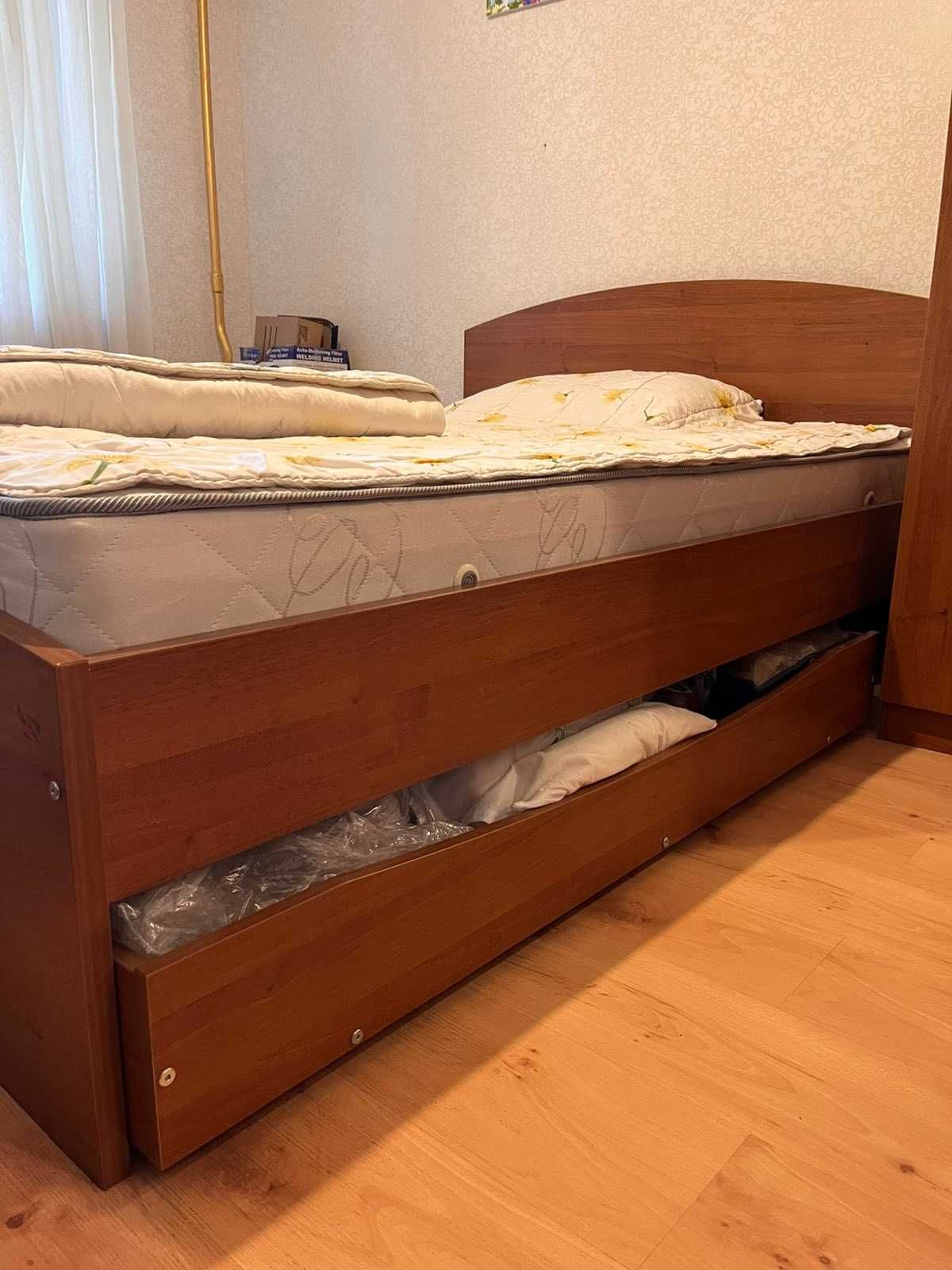 Ліжко двоспальне
