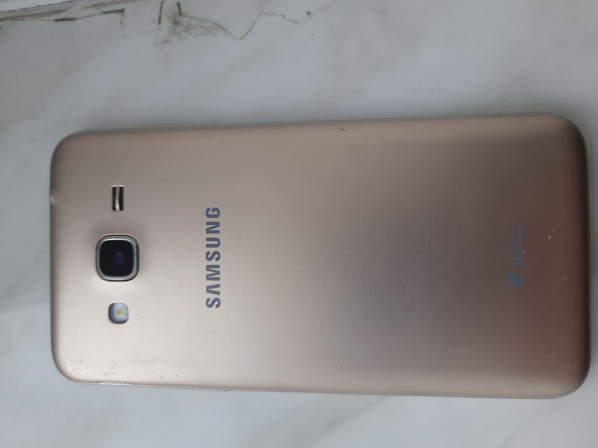 Samsung Galaxy J3 SM-J320F