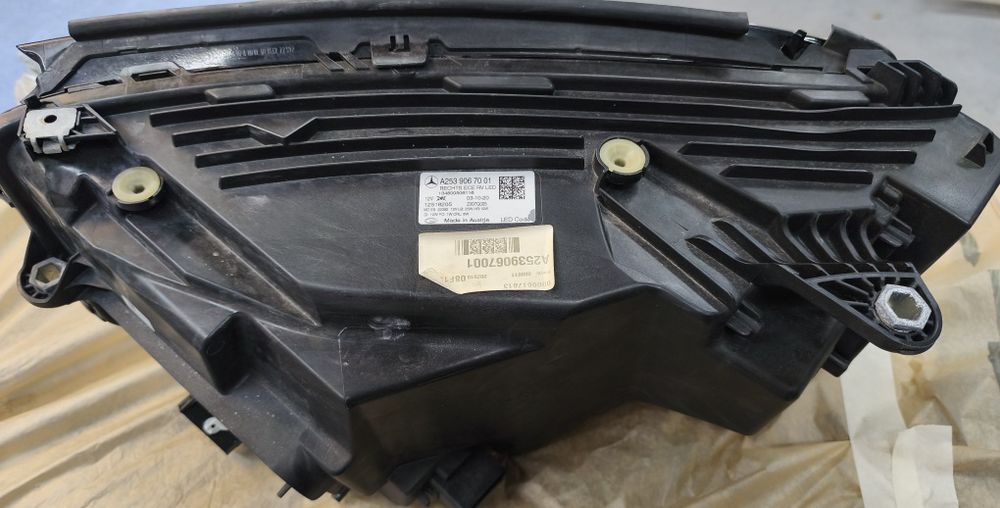 Farol direito Mercedes GLC w253