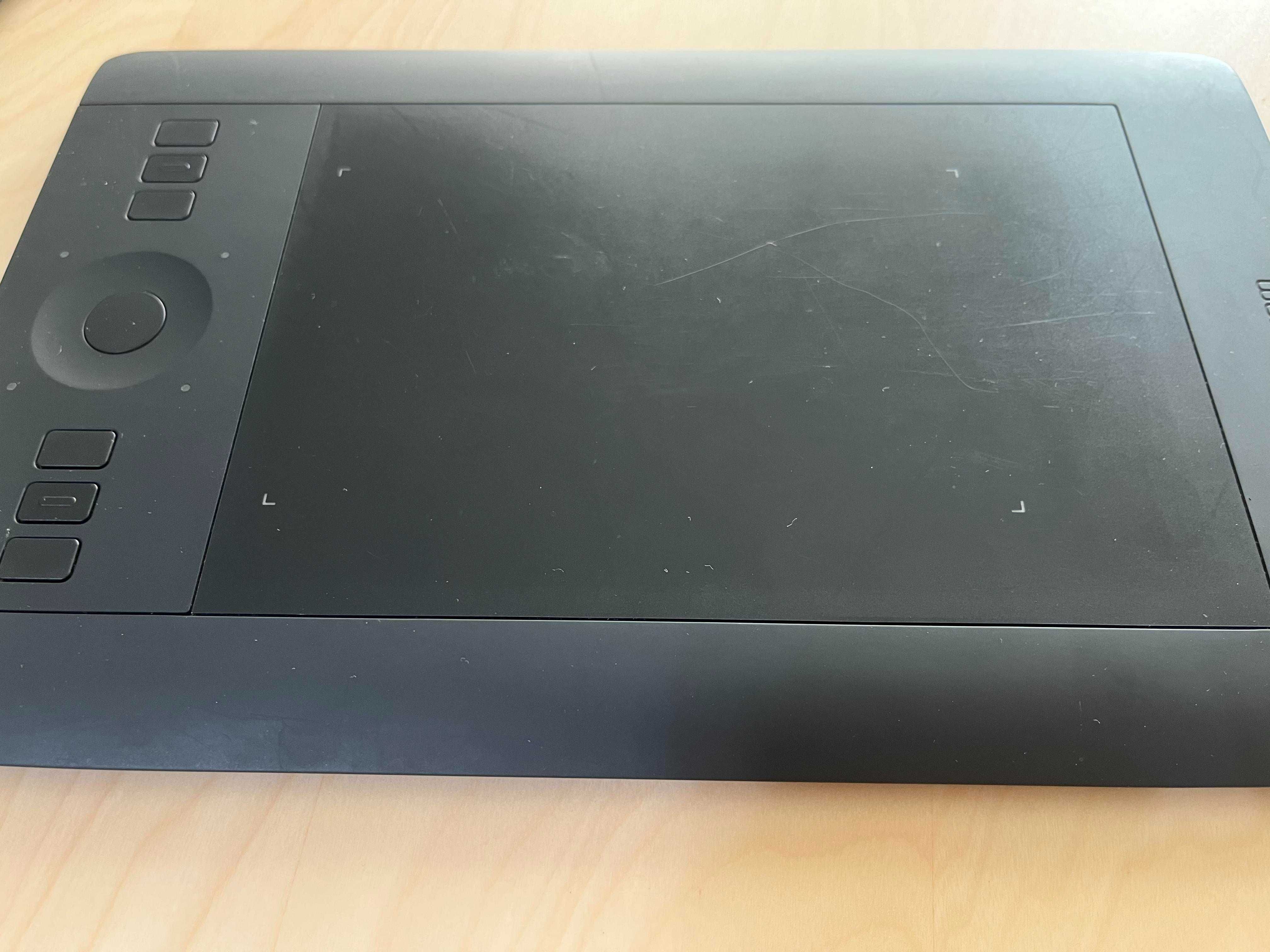 Wacom Intuos PRO small PTH451