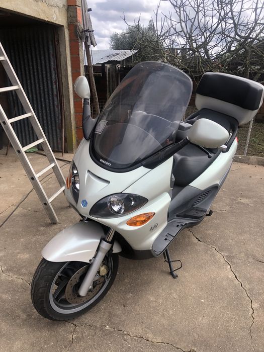 Piaggio X9 scooter maxi scooter