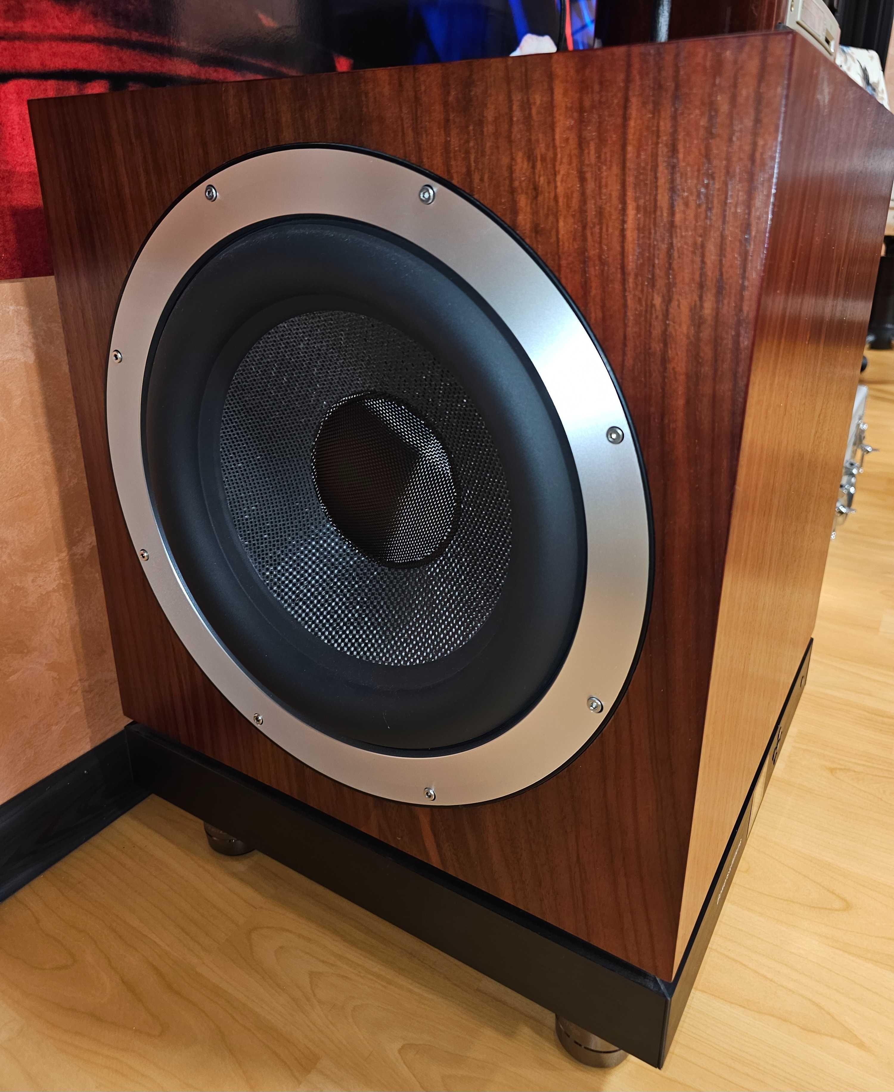 Сабвуфер Subwoofer Bowers & Wilkins DB1