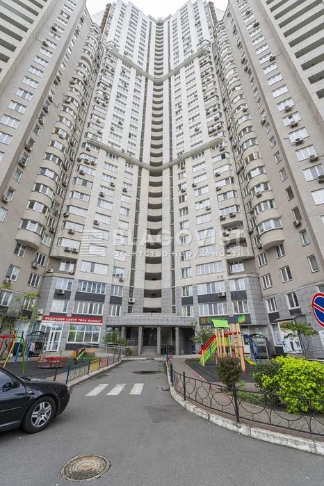 Продаж 3-х квартири. Княжий Затон 21