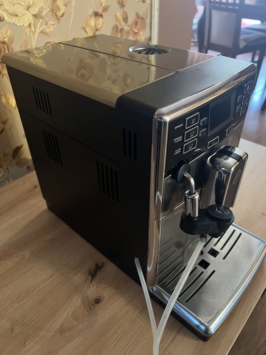 Кавомашина,кавоварка,еспрессо,капучіно Saeco PicoBaristo