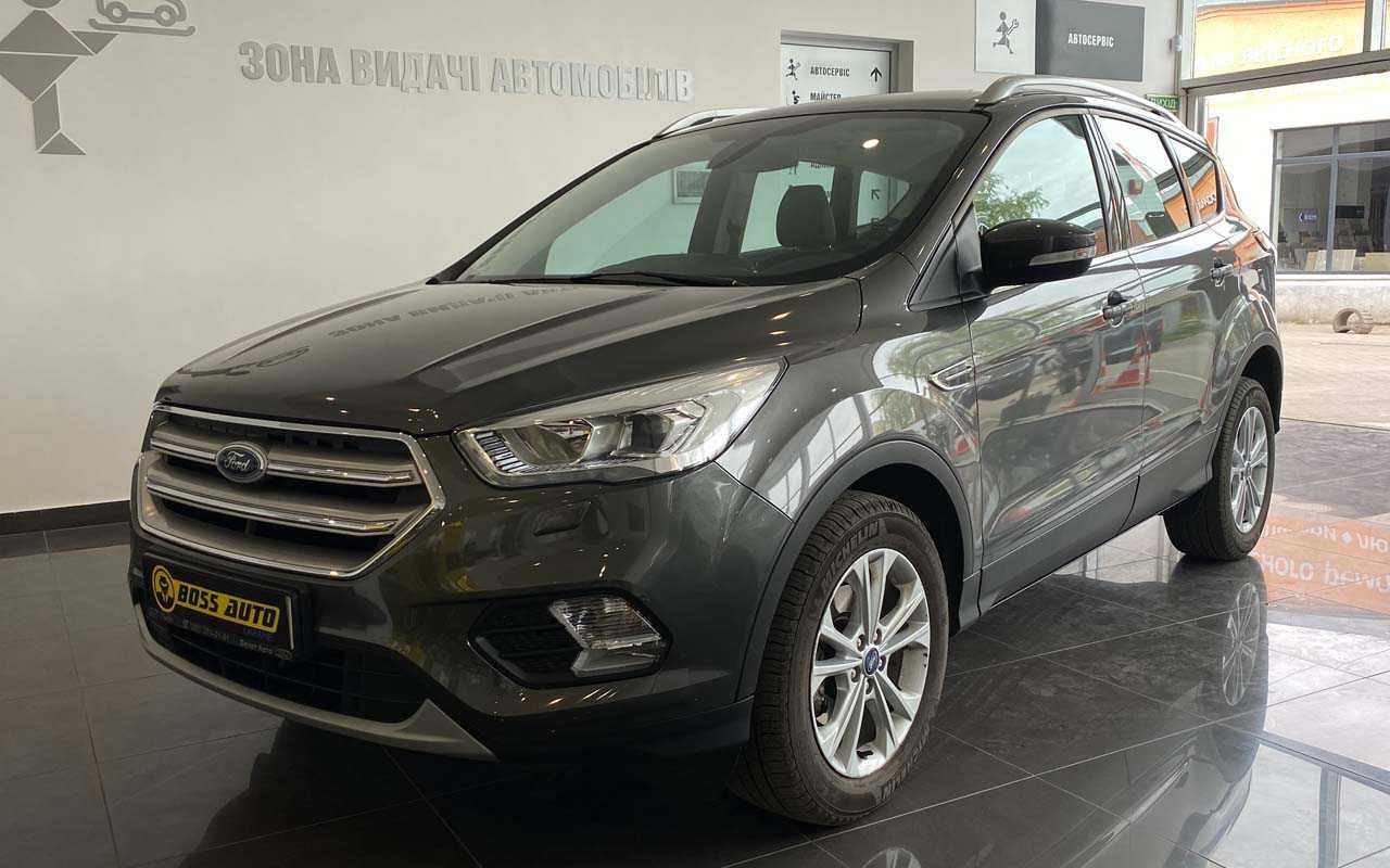 Ford Kuga 2019 року