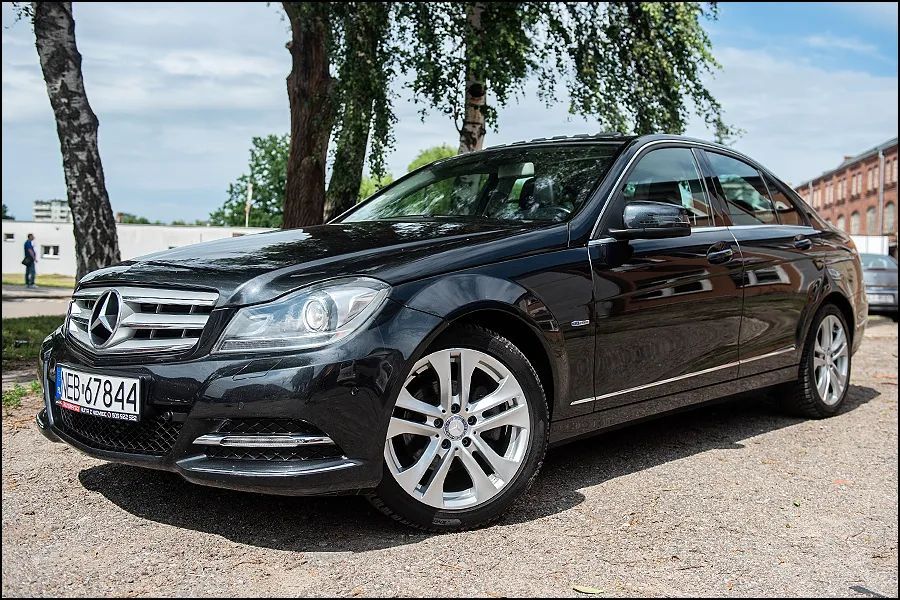 Mercedes-Benz Klasa C Avantgarde BlueEfficiency Lift Super stan z Niemiec Zarejestrowany