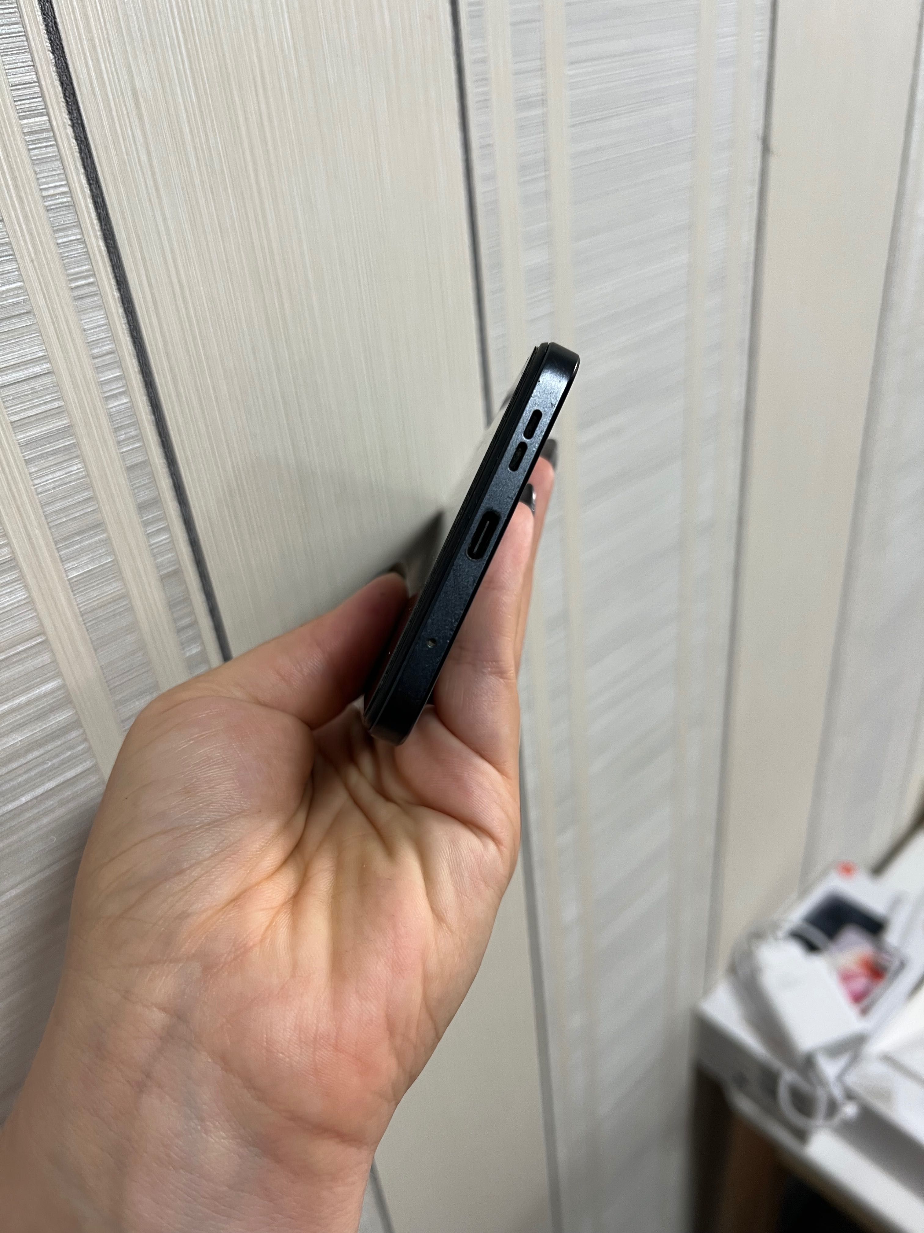 Продам Redmi note 12