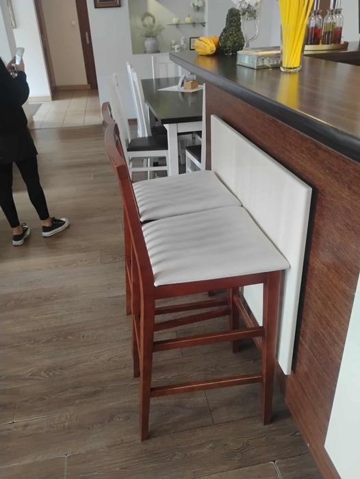 Stoły, krzesła sprzedam