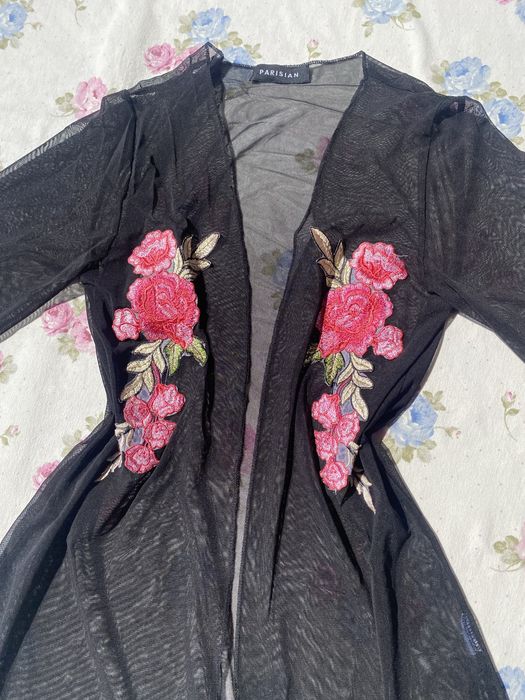 Czarna transparentna narzutka kwiatki S 36 parisian plażowa