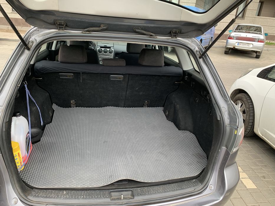 Продам Mazda 6 Wagon( универсал ) 2003 г