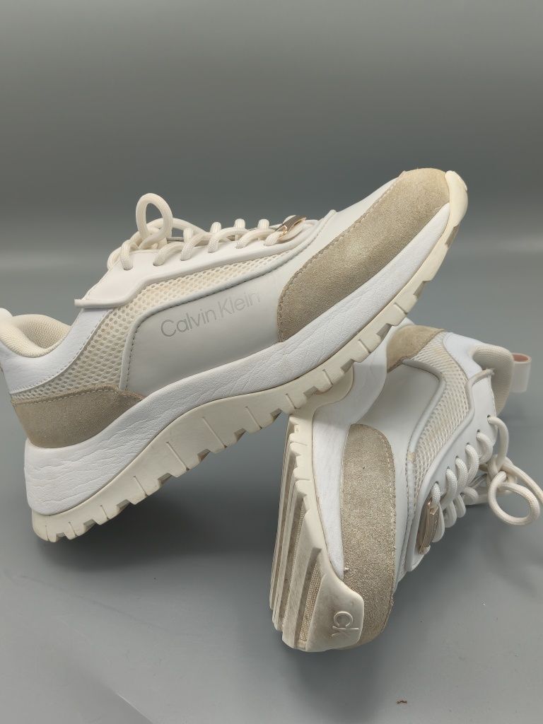 Calvin Klein Sneakersy 37
