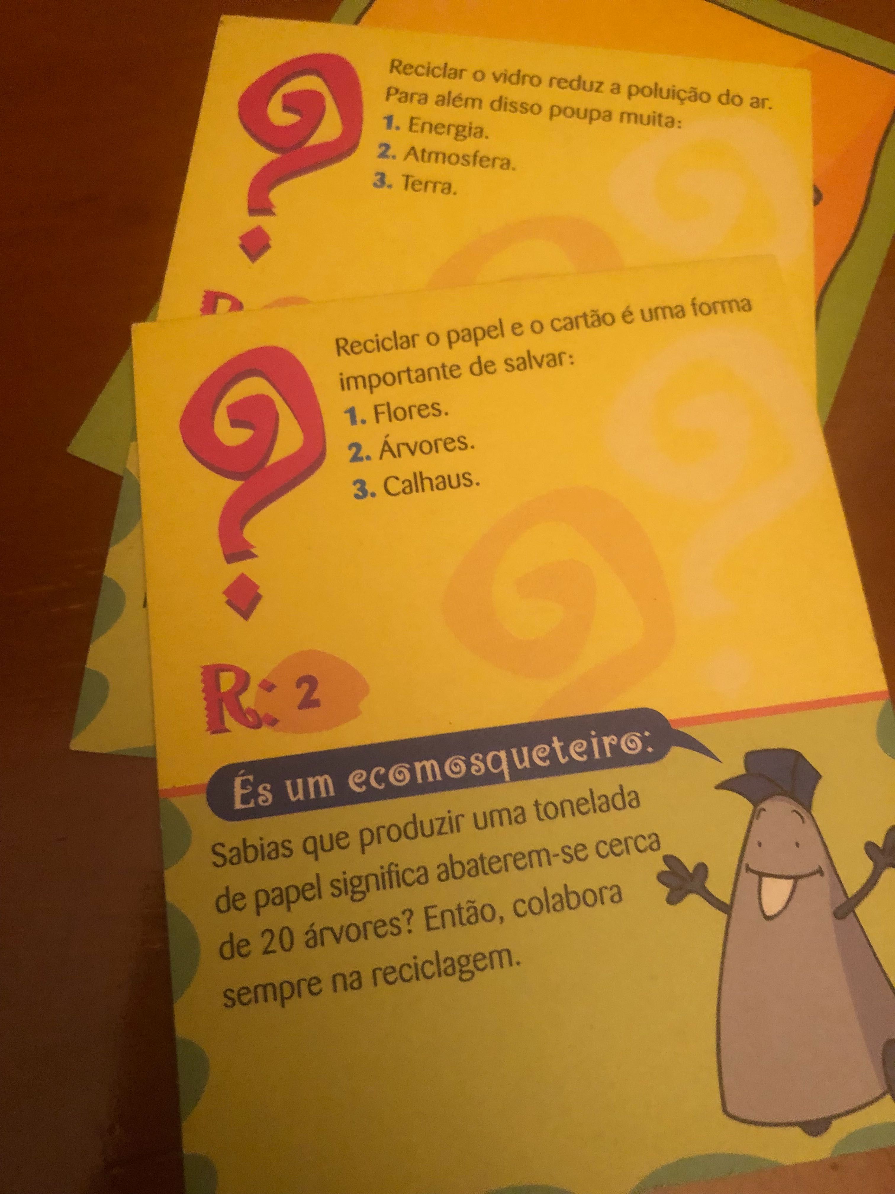 Jogo didático sobre reciclagem para crianças