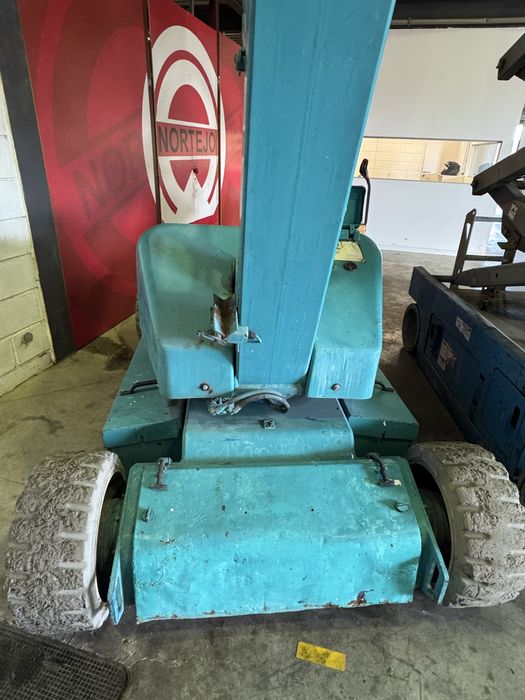 Plataforma articulada 13,5Mt elétrica Usada