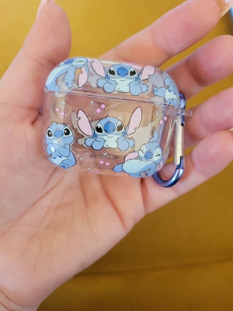 Etui na sluchawki Stitch