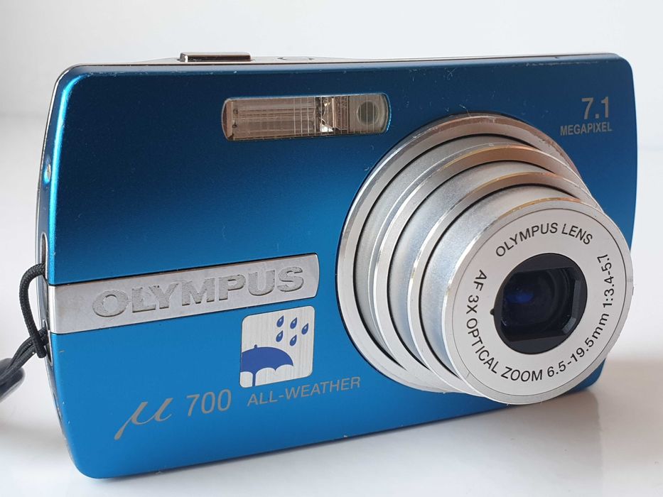 фотоапарат Olympus MJU 700 + комплект