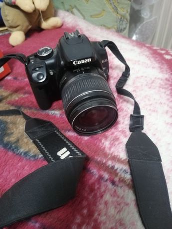 Фотоапарат дзеркальний Canon eos 400d EF-S 18-55 kit