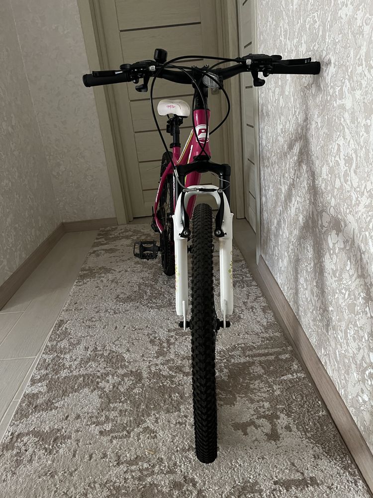 Подростковый велосипед Shimano в розовом цвете