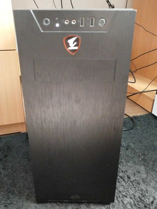 Wydajny komputer do gier- 32 GB RAM, SSD 1,5 TB, GTX 1660 Super
