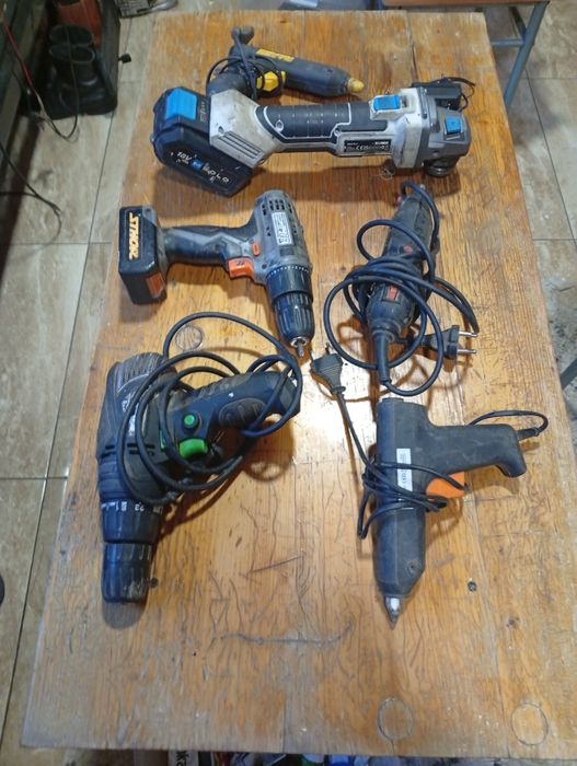 Okazja Sprzedam elktronarzędzia orazwkrętarki szlifierki akumulatorowe