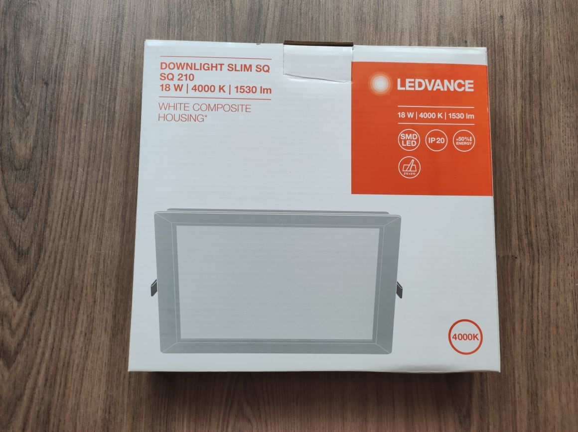 Стельовий світильник Ledvance DL Slim Square SQ210 18Вт