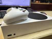 Konsola xbox series s z padem
