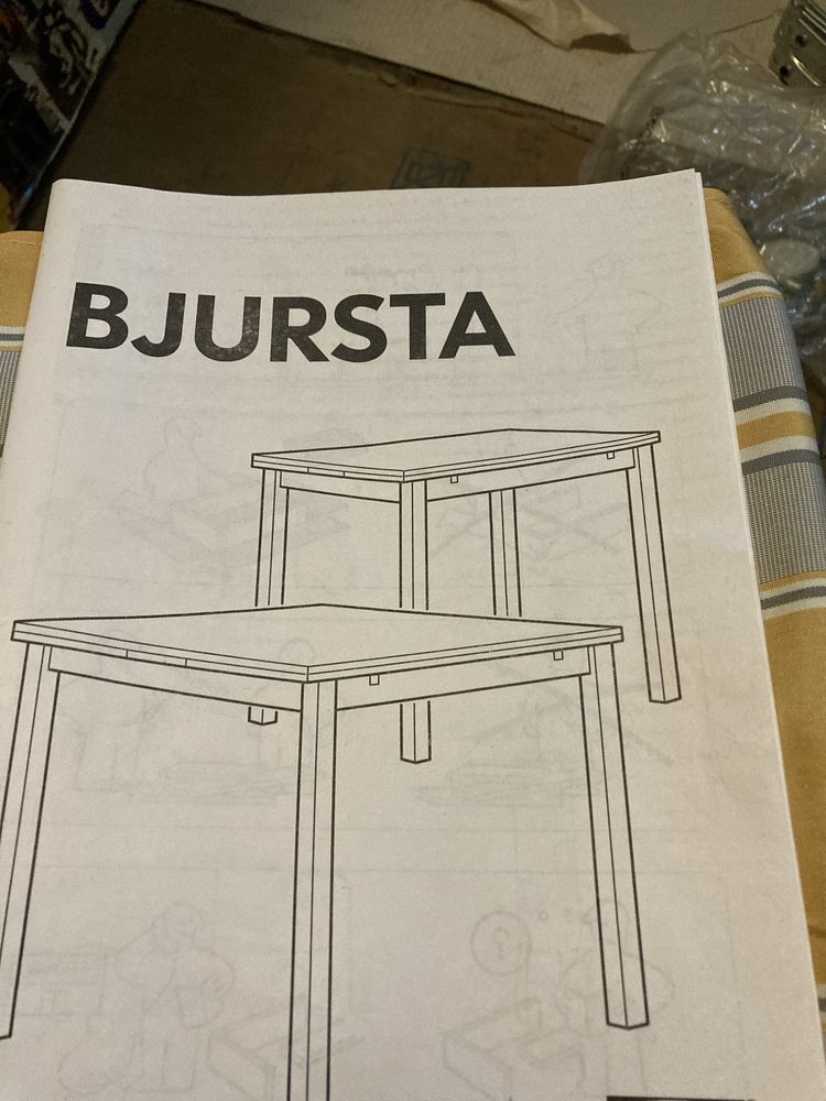 Mesa de refeições nova IKEA 70€