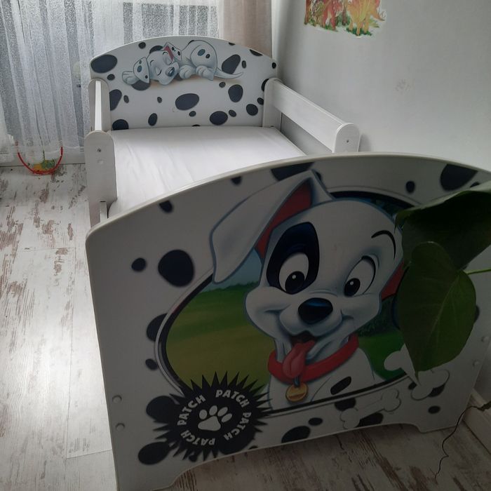 Łóżko dzieciece  z pieskiem