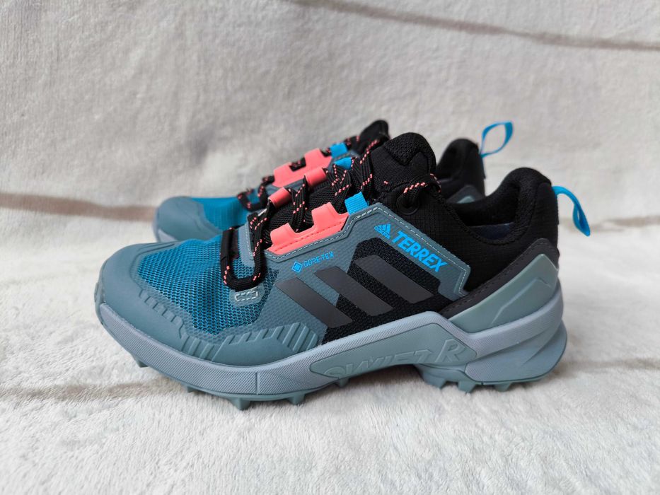 Кроссовки женские Adidas Terrex Swift R3 Gore-Tex, 36 размер, 22,5 см