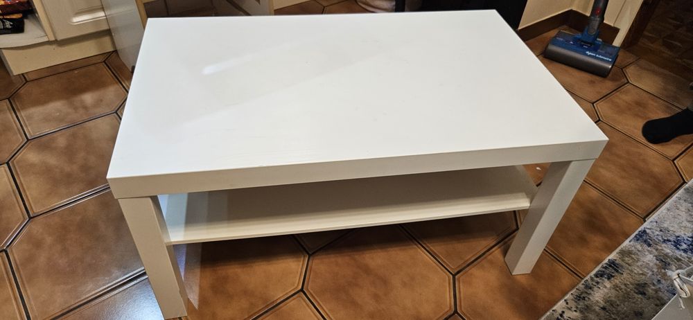 LACK Stolik kawowy IKEA
Stolik kawowy, biały, 118x78 cm
Stolik kawowy,