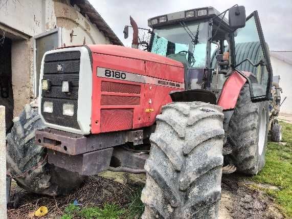 Sprzedam ciągnik z przyczepą.