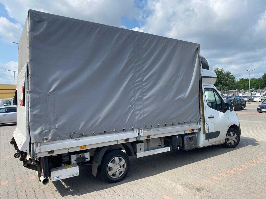 Renault Master 2,3 160 KM z Windą